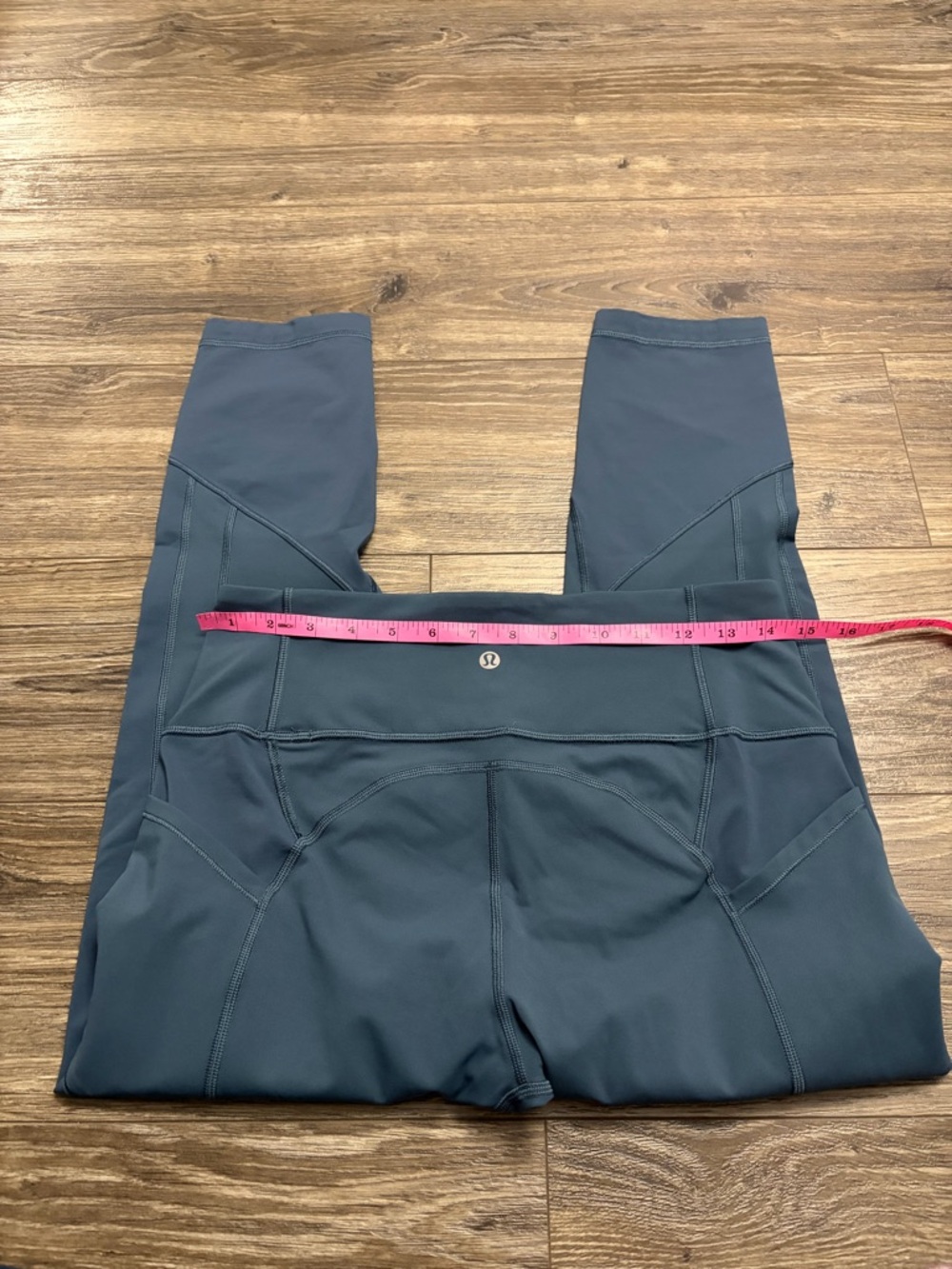 NWOT Lululemon All The Right Places High-Rise Crop *23" (Code Blue) Size 10 - Picture 9 of 9